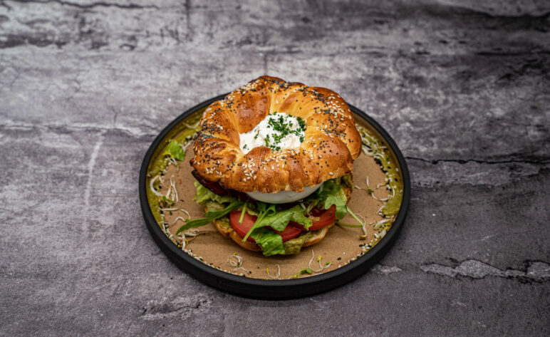 Pesto Bagel